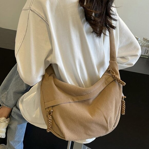 Functional Retro Hobo Bag in Khaki - Lightweight Crossbody for Daily Essentials - Picture 4 of 7